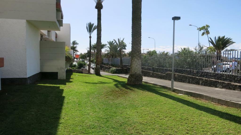 Primavera Appartement Tot 7 Personen Ideaal Voor Backpackers Arona  Exterior foto